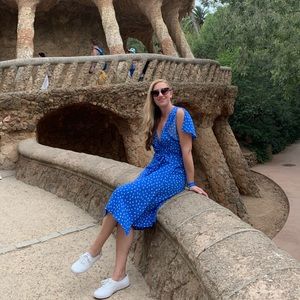 Meet your Posher, Lara